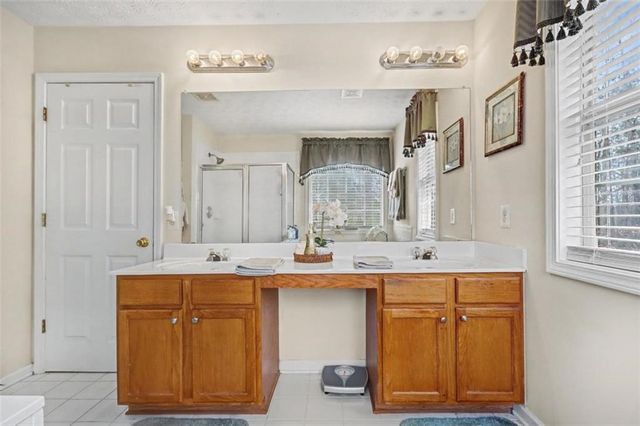 5769 Fairington Farms Court, Lithonia, GA 30038