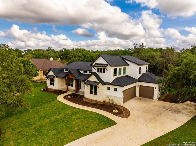 24351 Tres Arroyos, San Antonio, TX 78255