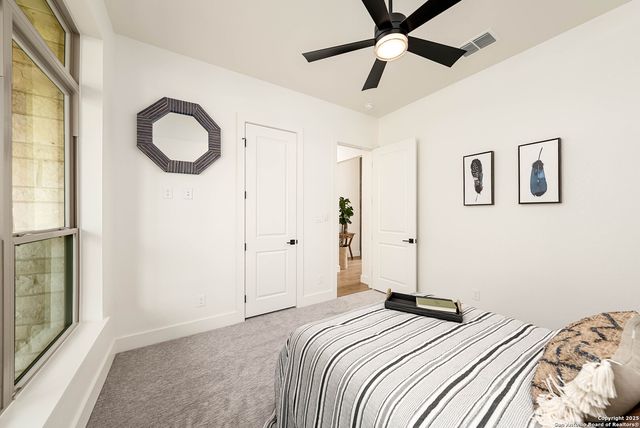 24351 Tres Arroyos, San Antonio, TX 78255