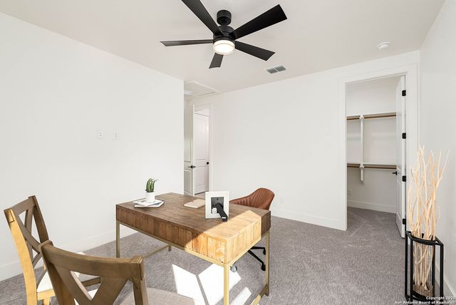 24351 Tres Arroyos, San Antonio, TX 78255