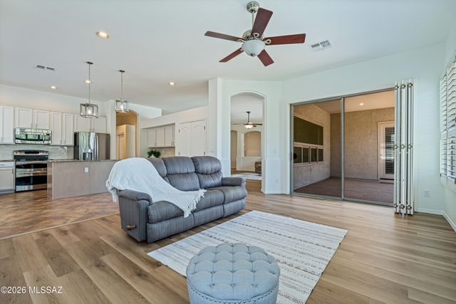 7703 W Talavera Way, Tucson, AZ 85743