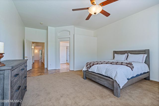 7703 W Talavera Way, Tucson, AZ 85743