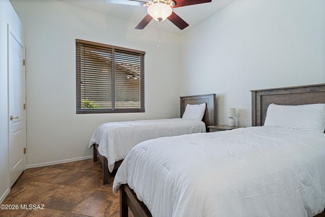 7703 W Talavera Way, Tucson, AZ 85743