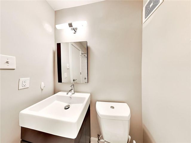 880 N Highland Avenue NE B3, Atlanta, GA 30306