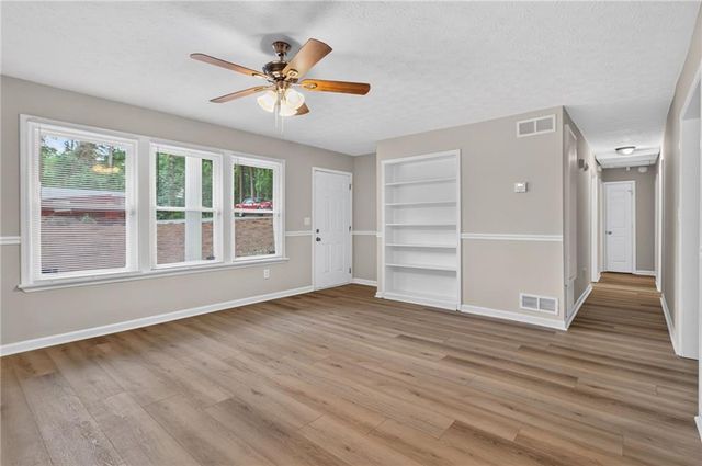 5975 Dart Drive, Lithonia, GA 30058