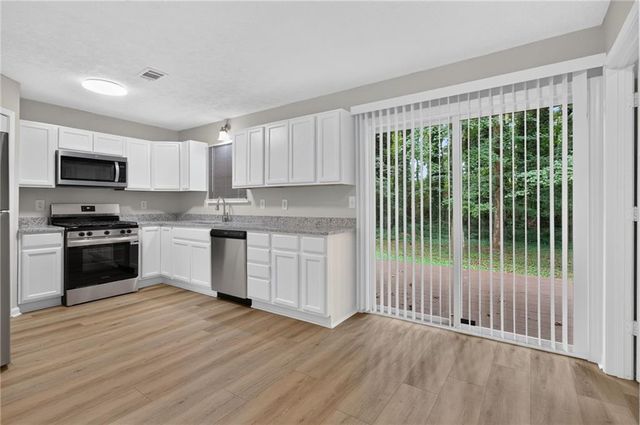 5975 Dart Drive, Lithonia, GA 30058