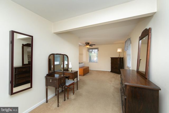 108 W HENRY ST, Palmyra, NJ 08065