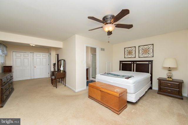 108 W HENRY ST, Palmyra, NJ 08065