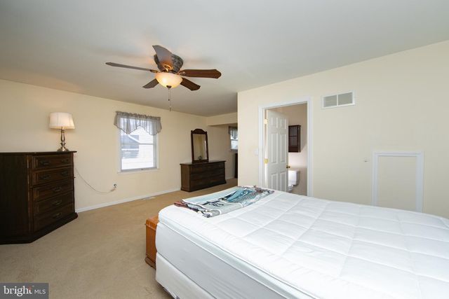 108 W HENRY ST, Palmyra, NJ 08065