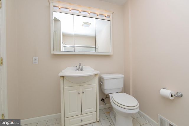 108 W HENRY ST, Palmyra, NJ 08065
