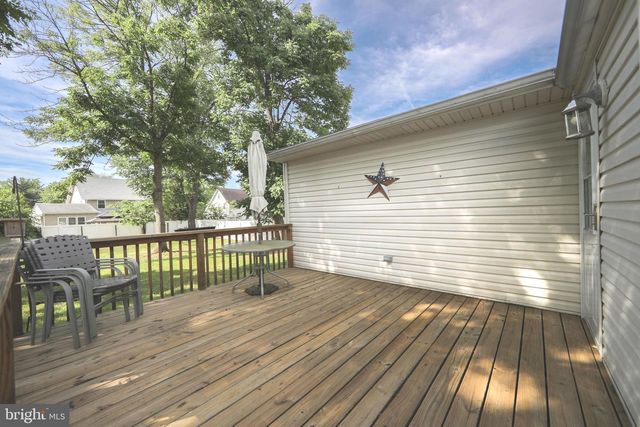 108 W HENRY ST, Palmyra, NJ 08065