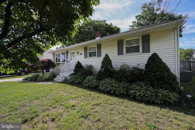 108 W HENRY ST, Palmyra, NJ 08065