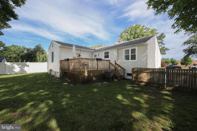 108 W HENRY ST, Palmyra, NJ 08065