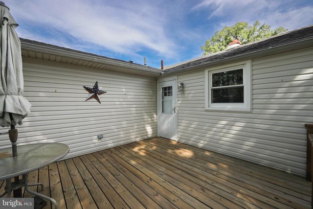 108 W HENRY ST, Palmyra, NJ 08065