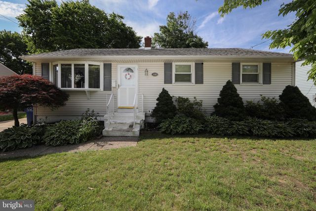 108 W HENRY ST, Palmyra, NJ 08065