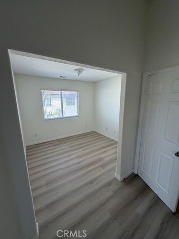 724 Grassy Meadow Drive, San Jacinto, CA 92582