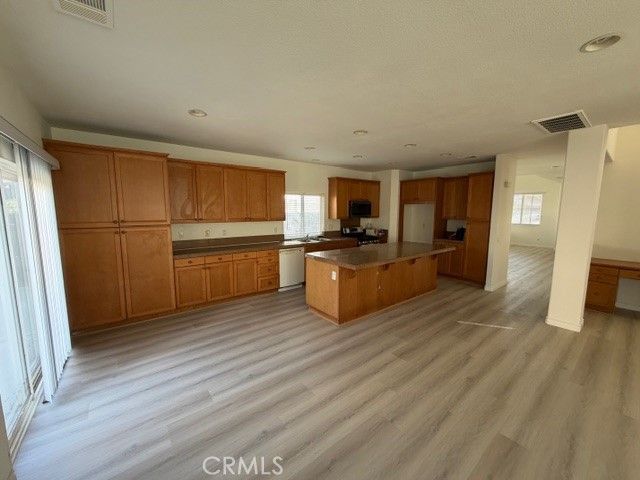 724 Grassy Meadow Drive, San Jacinto, CA 92582