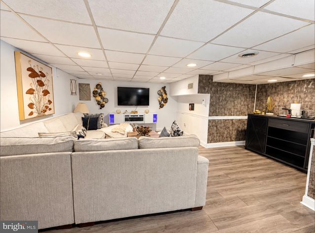 340 RIDGE AVE, Blackwood, NJ 08012