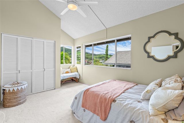 1479 Kanapuu Drive, Kailua, HI 96734