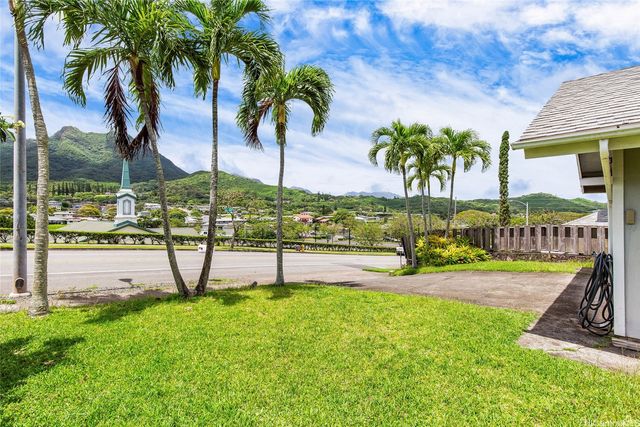 1479 Kanapuu Drive, Kailua, HI 96734