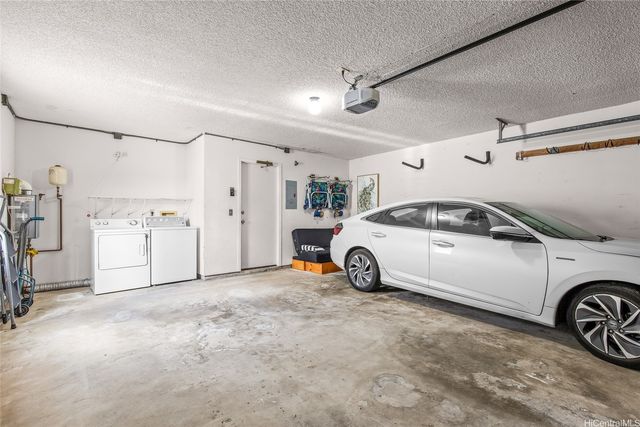 1479 Kanapuu Drive, Kailua, HI 96734