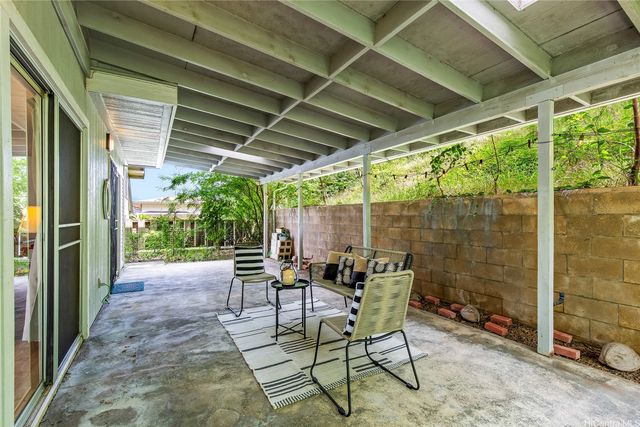 1479 Kanapuu Drive, Kailua, HI 96734