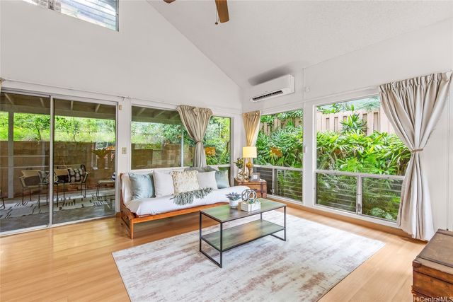 1479 Kanapuu Drive, Kailua, HI 96734