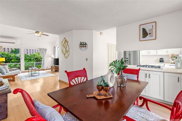 1479 Kanapuu Drive, Kailua, HI 96734