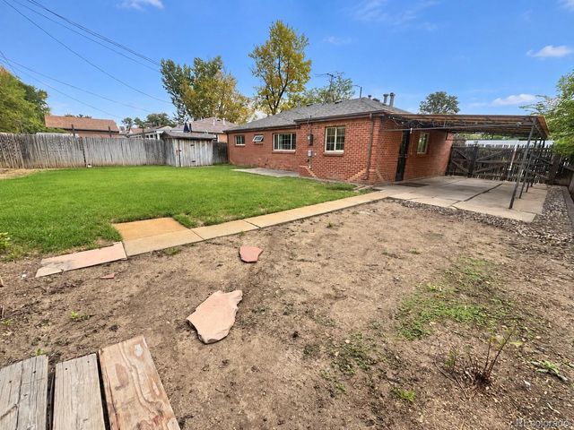 9211 Lillian Lane, Thornton, CO 80229