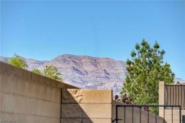 2014 Millergrove Avenue, North Las Vegas, NV 89086