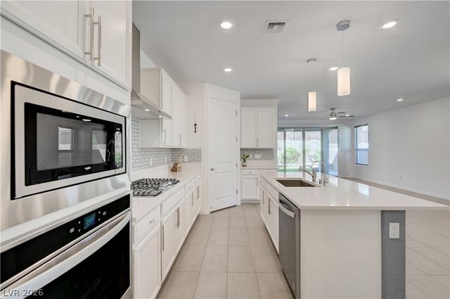 2014 Millergrove Avenue, North Las Vegas, NV 89086