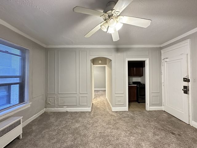 434 W Wellington Avenue 504, Chicago, IL 60657