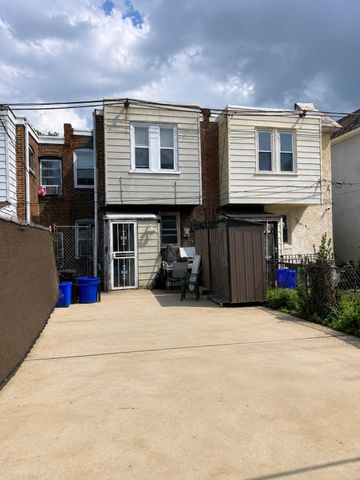 561 W ABBOTTSFORD AVE, Philadelphia, PA 19144