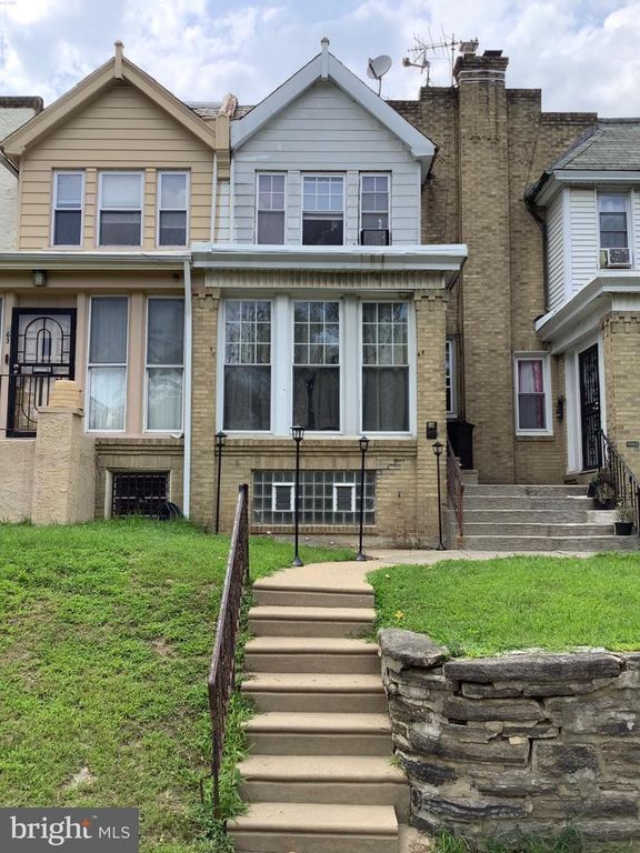 561 W ABBOTTSFORD AVE, Philadelphia, PA 19144