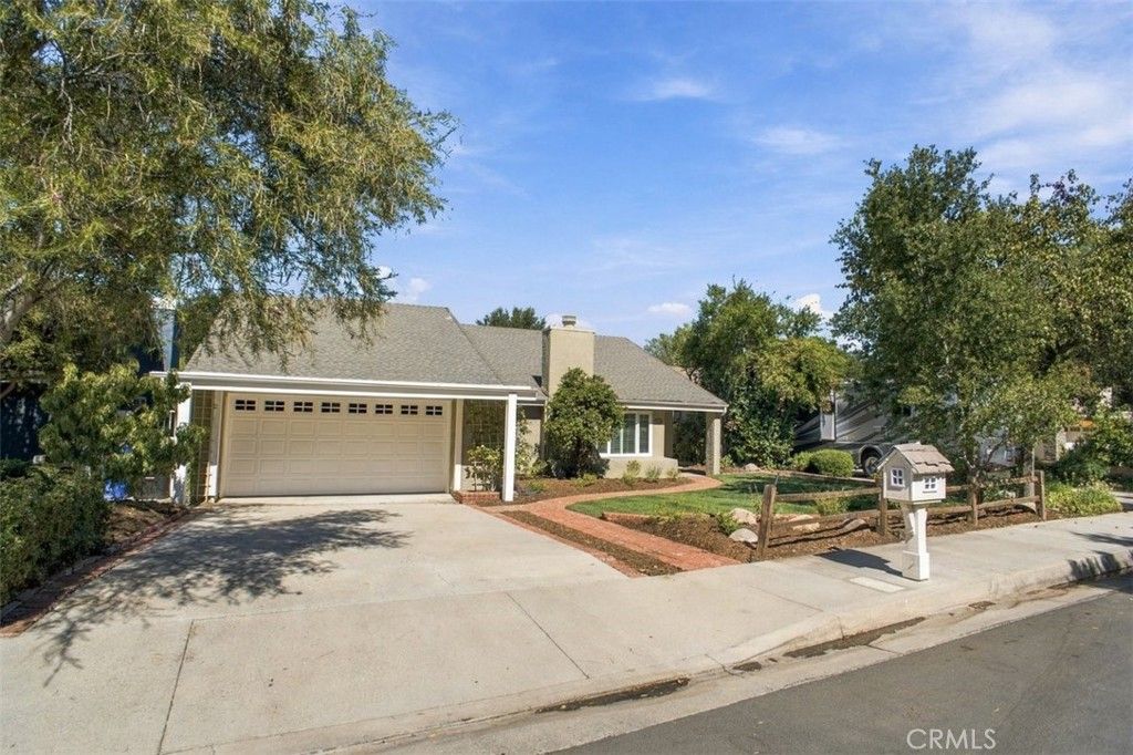 23341 Alamos Lane, Newhall, CA 91321 — photo 2