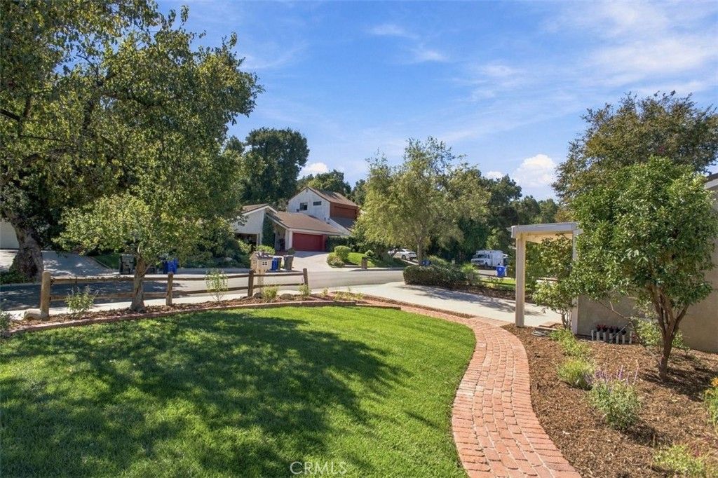 23341 Alamos Lane, Newhall, CA 91321 — photo 4
