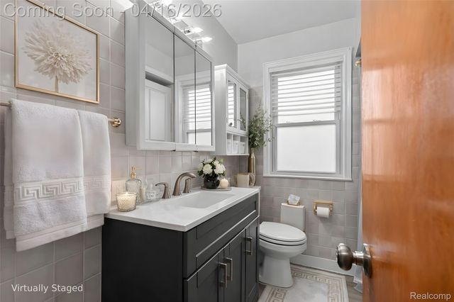 21330 Caledonia Avenue, Hazel Park, MI 48030