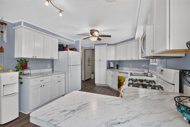2550 Dardy Drive, Brooklyn, MI 49230