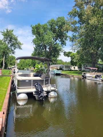 2550 Dardy Drive, Brooklyn, MI 49230