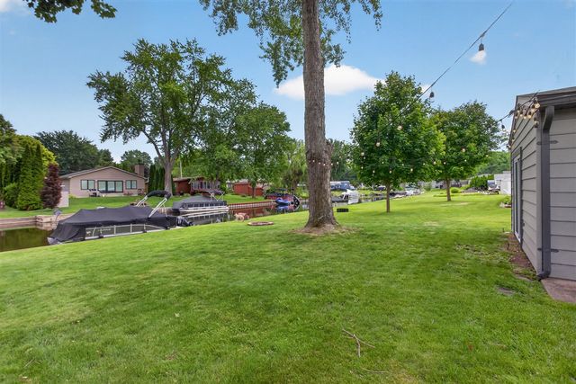 2550 Dardy Drive, Brooklyn, MI 49230