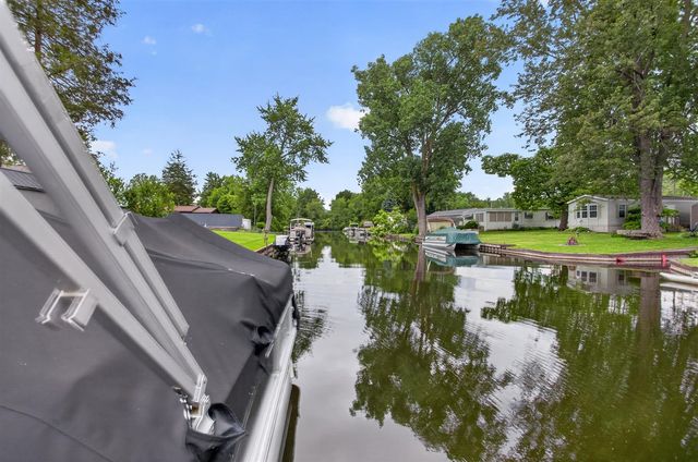 2550 Dardy Drive, Brooklyn, MI 49230