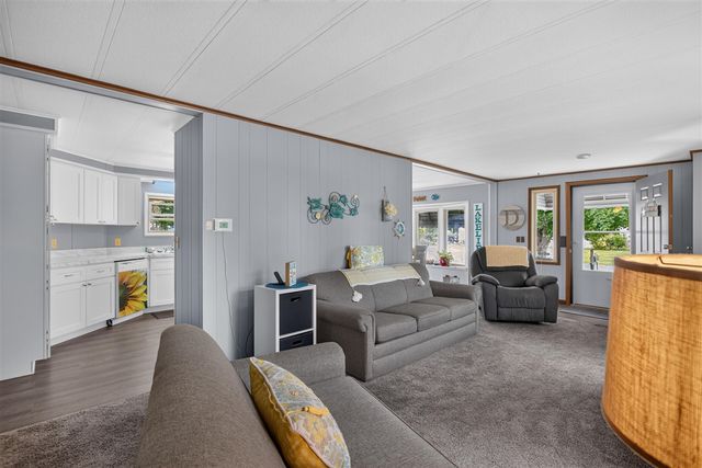 2550 Dardy Drive, Brooklyn, MI 49230
