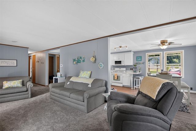 2550 Dardy Drive, Brooklyn, MI 49230