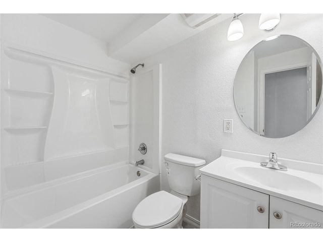 1050 N Lafayette St 307, Denver, CO 80218