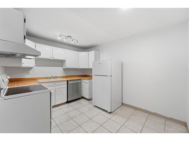 1050 N Lafayette St 307, Denver, CO 80218