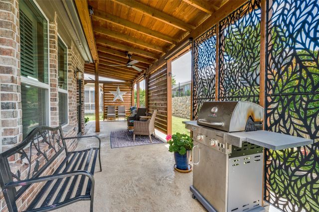 1020 Old Glory Drive, Little Elm, TX 76227