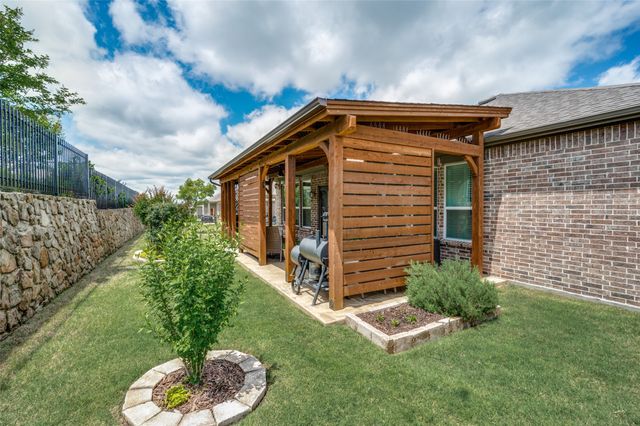 1020 Old Glory Drive, Little Elm, TX 76227