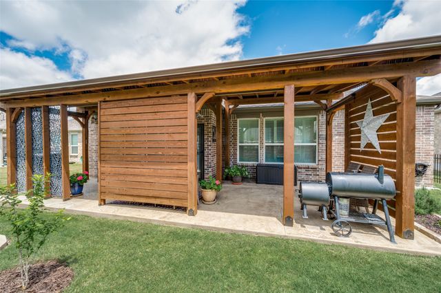 1020 Old Glory Drive, Little Elm, TX 76227