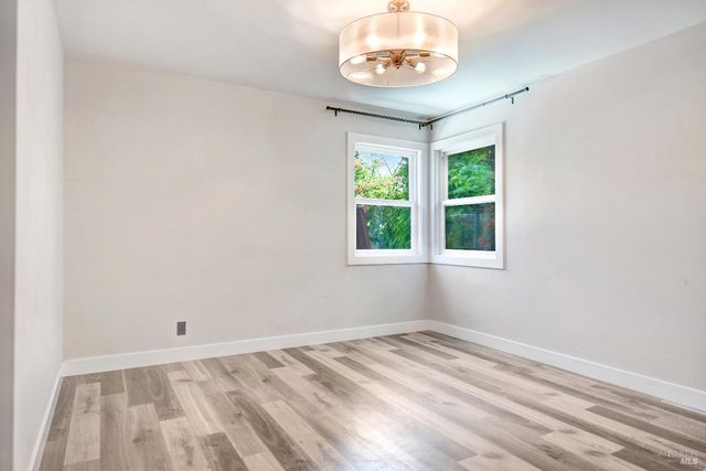 377 W Spain St, Sonoma, CA 95476