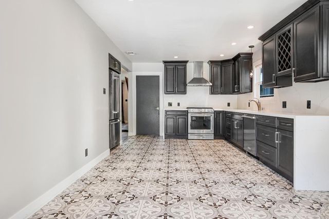 377 W Spain St, Sonoma, CA 95476